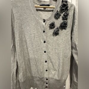 Solid gray long sleeve button up cardigan w/black & white floral appliqué size L